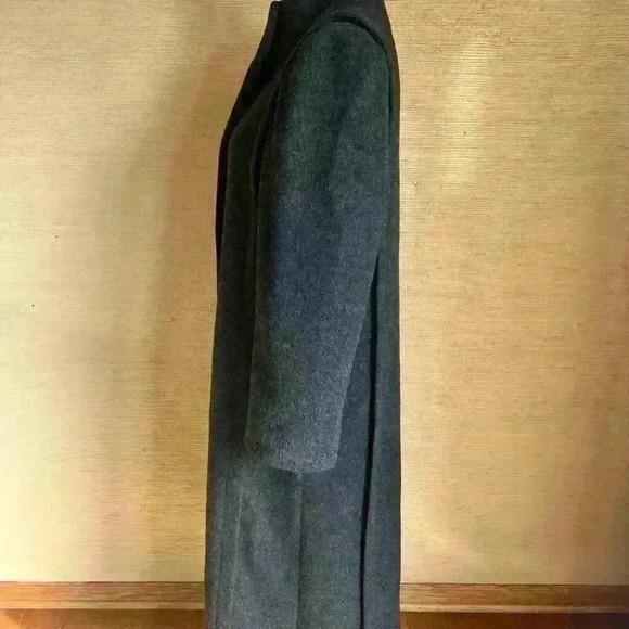 Gallery Tailored Mock Neck 100% Wool Coat - Picture 4 of 9